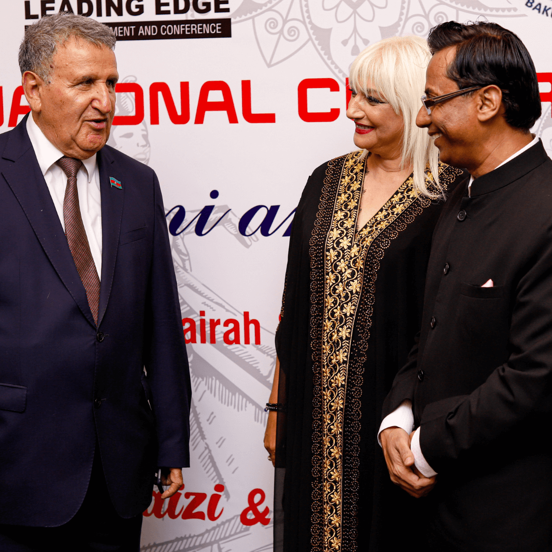 37-AE0Pg5DR7KsXllXN (1)